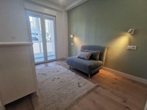 Apartamento Tom�s Paredes, Vigo, 3 Habitaciones