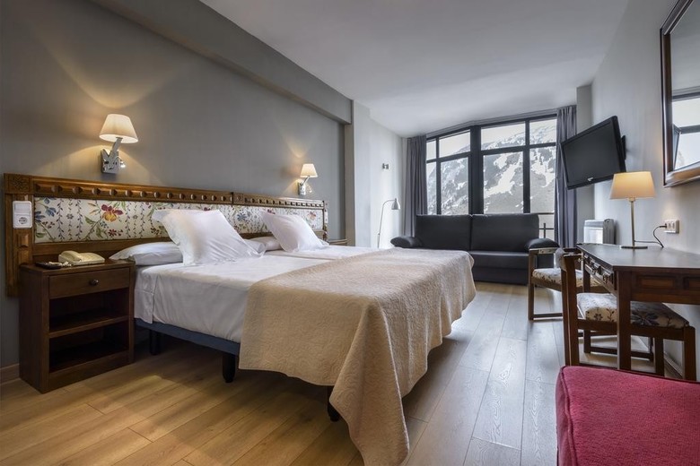 Hotel Edelweiss Candanchu