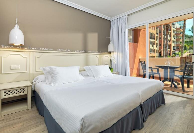 Hotel H10 Mediterranean Village