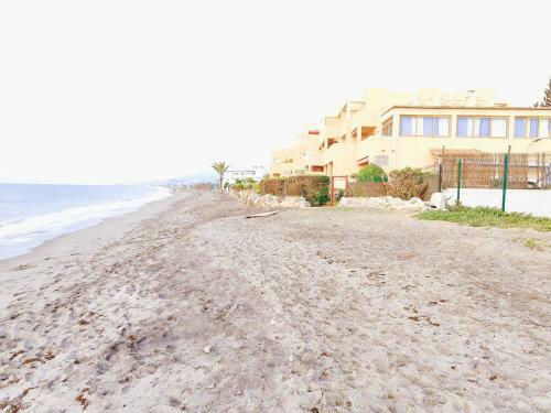 Apartamento Primera L�nea de Playa Naturista