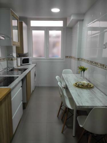 Apartamento Fant�stico Piso Arco Iris Junto Casco Hist�rico