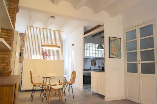 Apartamento Piso En El Carmen Cerca Del Mercado Central