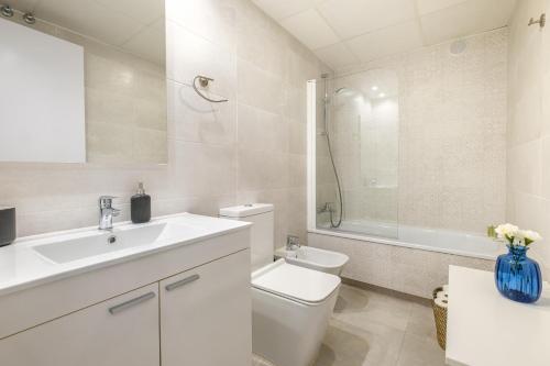 Brand New Stylish Apartment With Fluffy Beds 1