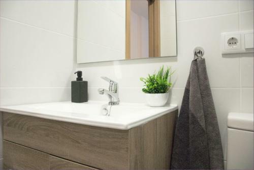 Apartamento Vivienda Junto A Ruzafa - 16 Pax