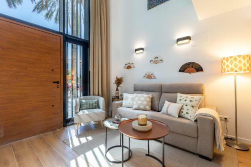 Apartup Opera Loft Love