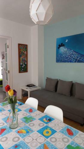 Florit Flats - The Ausias March Apartment