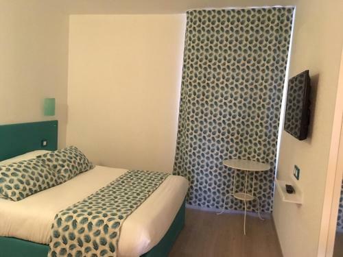 Hotel Revotel