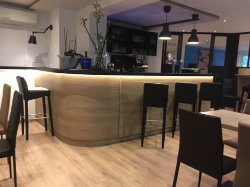 Hotel Revotel