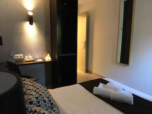 Hotel Revotel