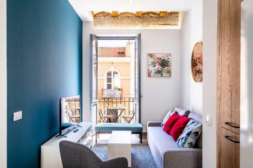 Spacious Apartment With Great Views