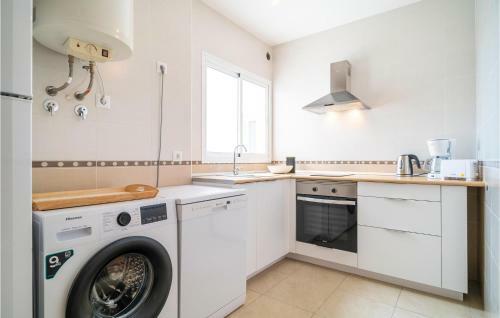 Stunning Apartment In Torrox With Wifi And 3 Bedrooms