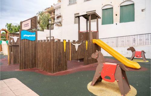 Stunning Apartment In Torrox With Wifi And 3 Bedrooms