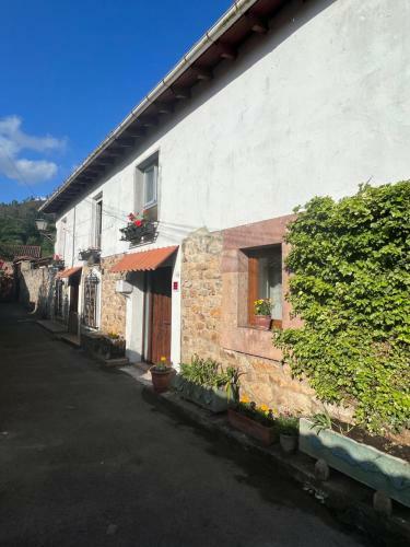 Casa En Trece�o 5 Dormitorios Y 2 Plantas