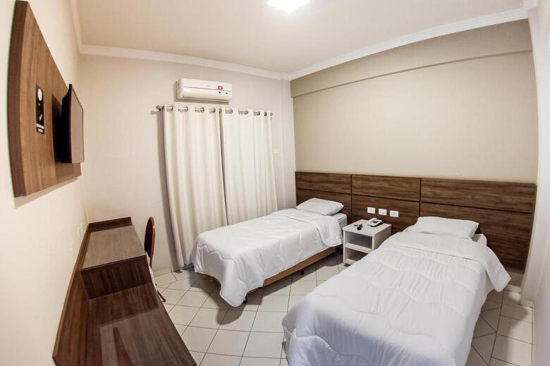 London Hotel