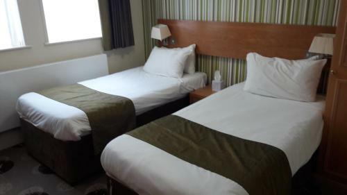 Hotel Oakwood House