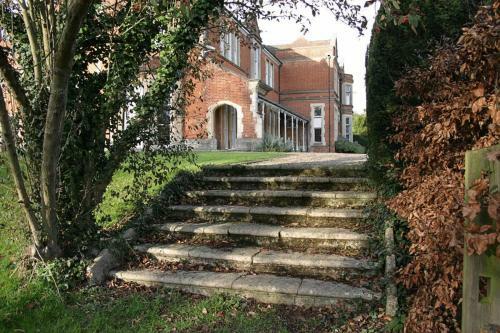 Hotel Oakwood House