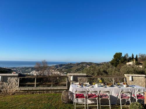 Villa La Higuera
