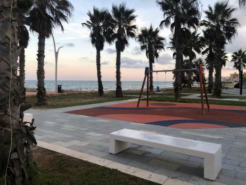 �mplio Apartamento Playa La Mata Torrevieja