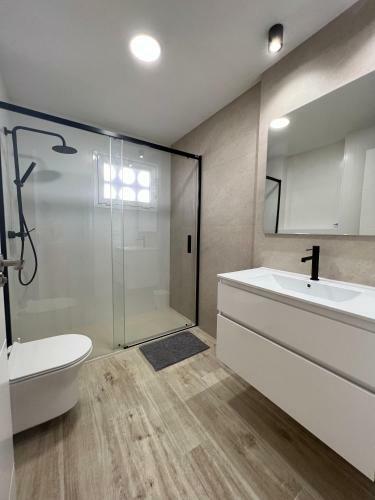 �mplio Apartamento Playa La Mata Torrevieja
