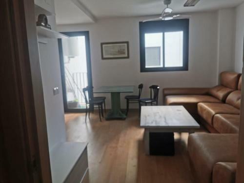Apart-duplex-atico Tomares