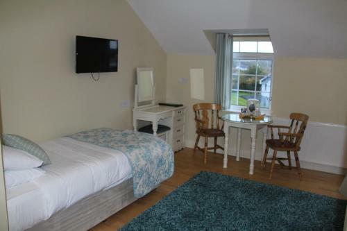 Lake House Hotel