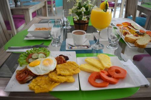 Hotel Miraval Monter�a