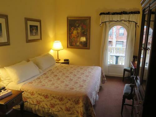 Madison Manor B&B And Pub