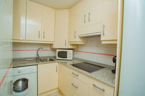 057 Beach Dreams Apartment - Alicante Holiday