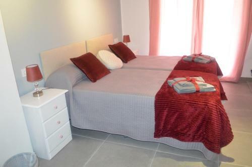 Sue�a Toledo