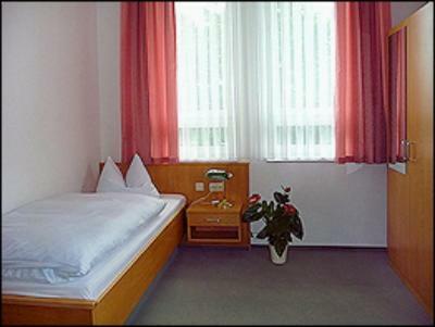 Hostal Gasthaus & Pension Zum Hirsch