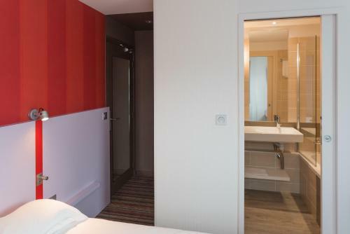 Hotel Logis Du Cavier