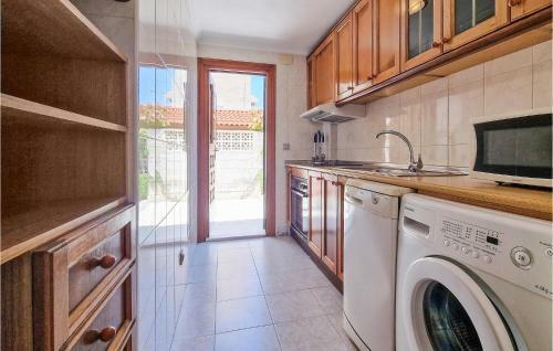 Stunning Home In Torrevieja With 2 Bedrooms