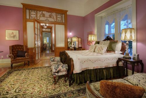 Royal Elizabeth Bed & Breakfast