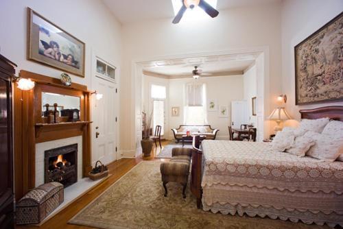Royal Elizabeth Bed & Breakfast