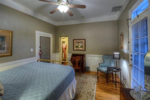 Royal Elizabeth Bed & Breakfast