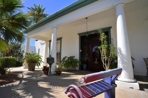 Royal Elizabeth Bed & Breakfast