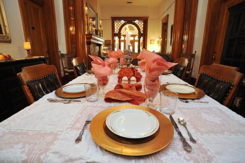 Royal Elizabeth Bed & Breakfast