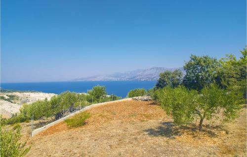 Holiday Home Pucisca 15