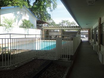 Motel 6 Boerne