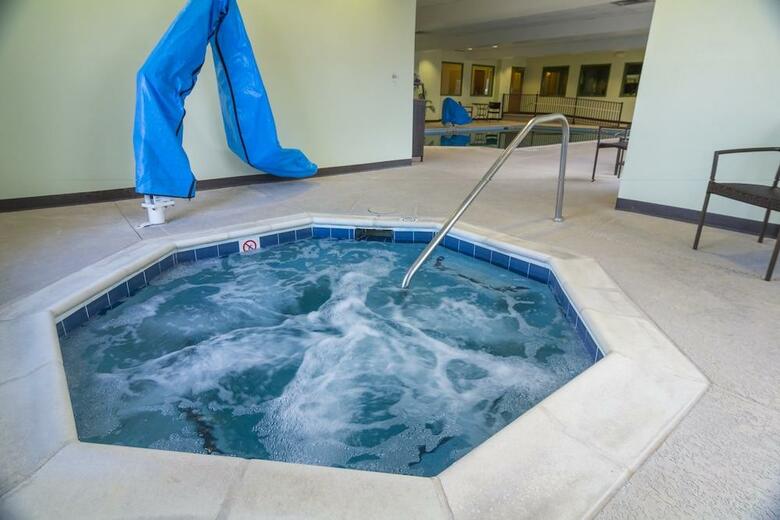 Hotel Holiday Inn Express And Suites Winchester