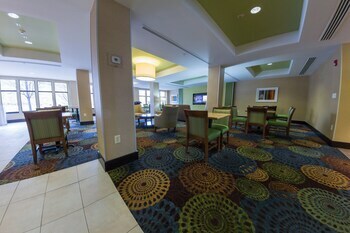 Hotel Holiday Inn Express And Suites Winchester