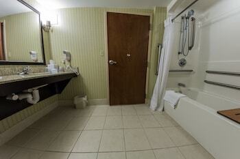 Hotel Holiday Inn Express And Suites Winchester