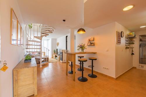Apartamento Views, Pool & Home Office - Optic Fibre