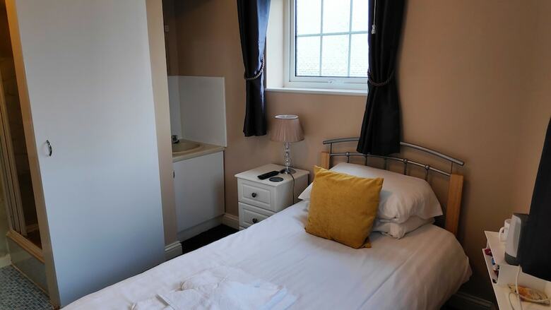 Hostal Elnor Guest House