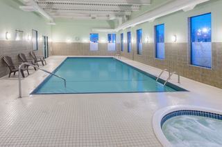 Ramada Plaza Calgary Airport Hotel And Conference Centre