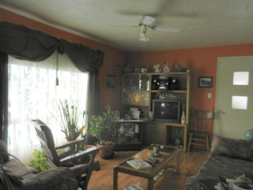 Domaine Joseph Ross Bed And Breakfast