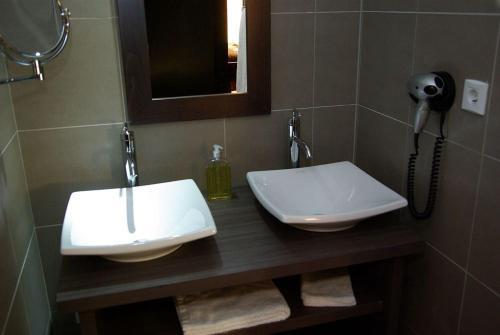 Bhb Hotel