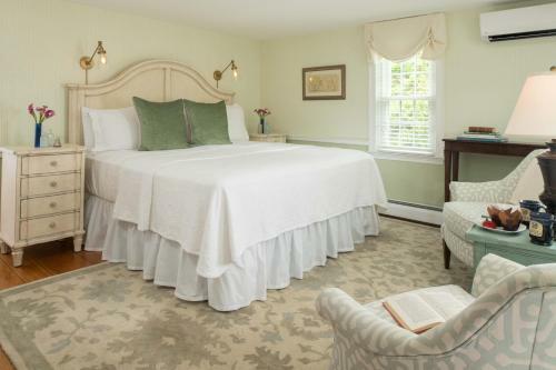 The Blushing Oyster Bed & Breakfast