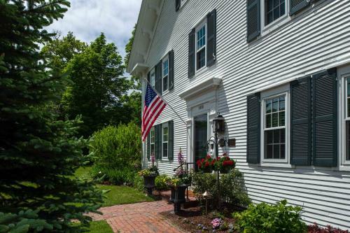 The Blushing Oyster Bed & Breakfast