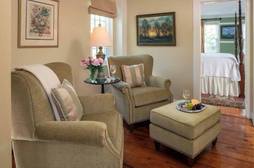 The Blushing Oyster Bed & Breakfast